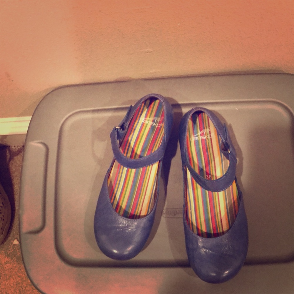 Dansko size 8 Mary Jane leather Grey blue shoes